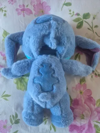 Muñeco Stitch Disney. Comprado en Disneyland París