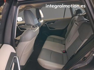 Toyota Rav4 2.5l 220H Luxury