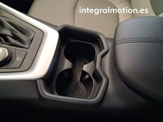 Toyota Rav4 2.5l 220H Luxury