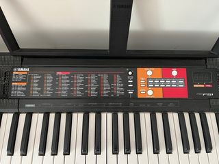 Piano portatile Yamaha PSR-F51