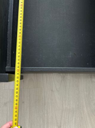 Mesa centro roble teñido negro.