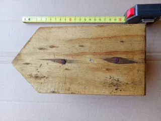 Paleta de albañil de madera