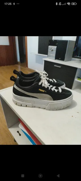 Zapatillas Puma Mayze Negras y Blancas