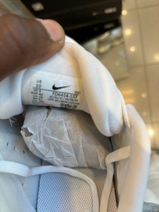 Zapatillas Nike Blancas y Negras