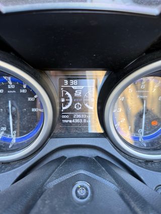 Yamaha Tmax 530 SX Negra