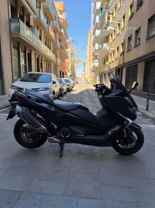 Yamaha Tmax 530 SX Negra