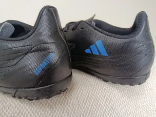 Botas fútbol Adidas multitaco turf 40 2/3