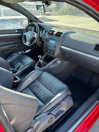 Volkswagen Golf 2005