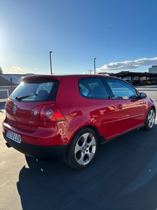 Volkswagen Golf 2005