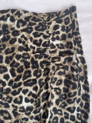 Falda larga leopardo con abertura