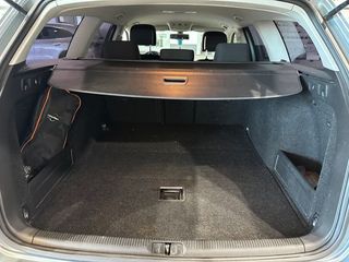 Volkswagen Passat Variant Advance 2.0 TDI 140 CV BlueMotion Technology ES EL MODELO VARIANT 2.0 Tdi Business