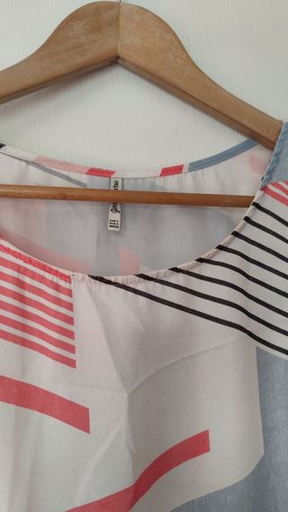 Blusa hombreras fluida mujer Stradivarius Talla S