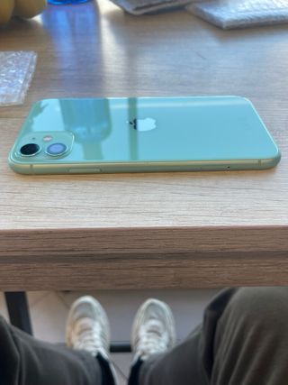 iPhone 11 Carcasa Verde