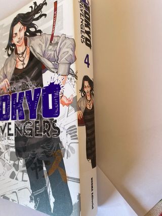 TOKYO REVENGERS 04