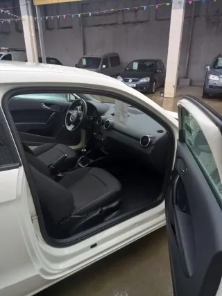 Audi A1 allstreet 2011