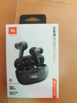 Lote Móvil Realme 14x + Auriculares JBL Wave Beam