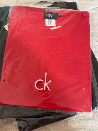 Camiseta Calvin Klein Roja Talla XXL