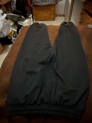 Pantalones largos negros