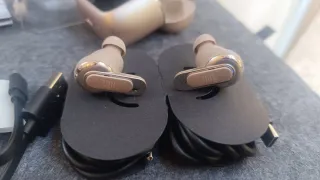 Auriculares JBL Tour Pro 3 True Wireless Beige/Pla