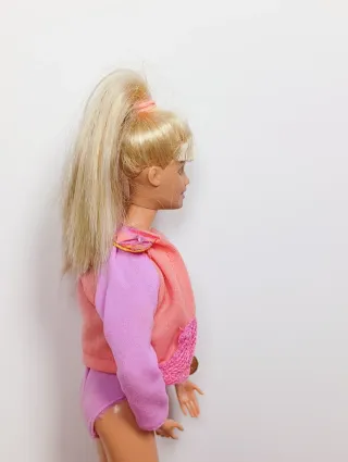 Barbie super gymnast 2001