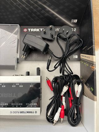 Native Instruments Traktor Scratch A10