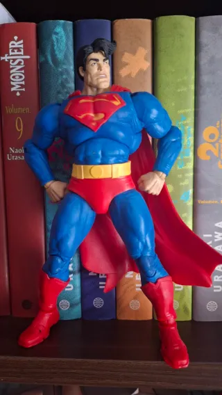 Figura Superman Dark Knight Returns