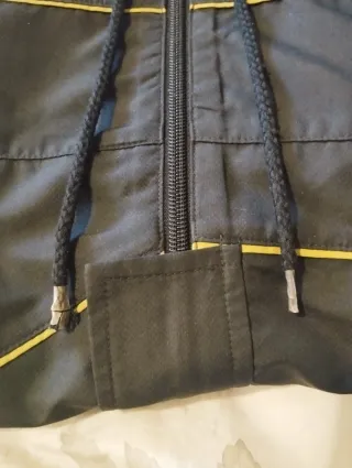 Chaqueta Adidas Negra y Dorada