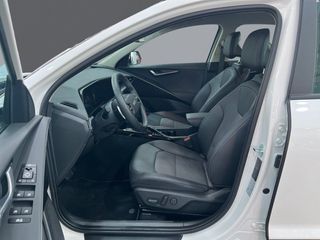 Kia Niro 1.6 GDi HEV 104kW (141CV) Drive
