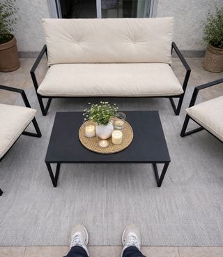 Set da terrazza: 2 poltrone, divano e tavolino