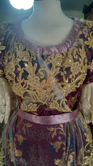 Vestido de Fallera Morado y Dorado