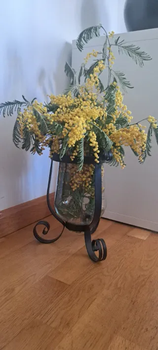 Candelabro in metallo e cristallo