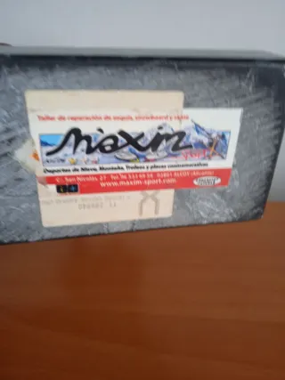 Trofeo Naipes Resina Mármol