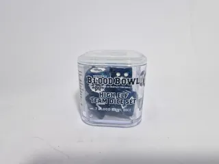 Warhammer Blood Bowl High Elf Dice Set