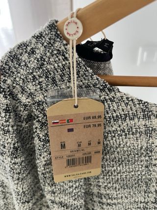 Vestido corto Salsa manga larga gris y blanco