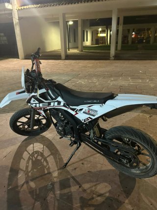Rieju MRT 125 LC Supermotard