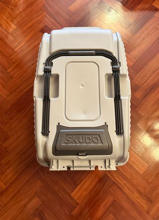 Cuccia per cani/gatti Skudo in vendita