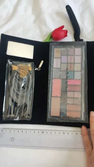 Estuche de Maquillaje Colour Clutch