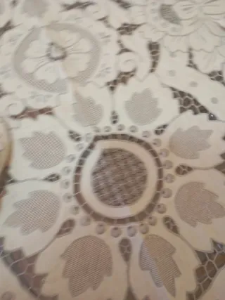 Mantelería de lino bordada amano madeira nueva