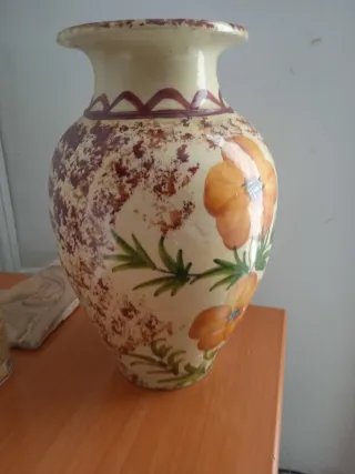 antiguo jarrón florero