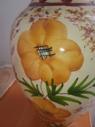 antiguo jarrón florero