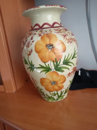 antiguo jarrón florero