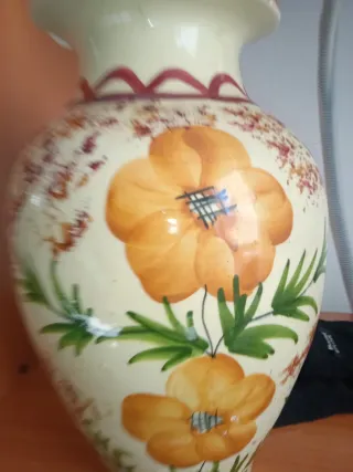 antiguo jarrón florero