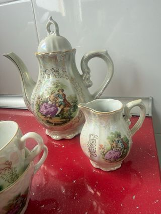 Conjunto de tazas de porcelana