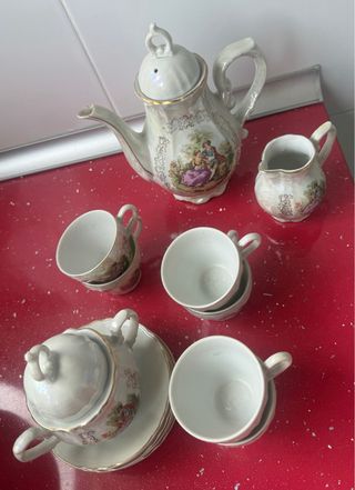 Conjunto de tazas de porcelana