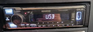 Radio  coche Kenwood Mod KMM-125