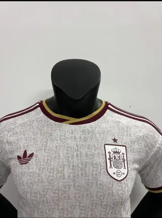 Camiseta Mundial Adidas España Oro y Blanco