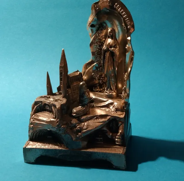 VIRGEN DE LOURDES / CAJA MUSICAL CON AVE MARIA