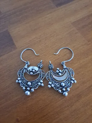 PENDIENTES TRADICIONALES DE PLATA DE LEY.