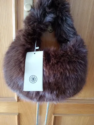 Bolso de pelo marrón