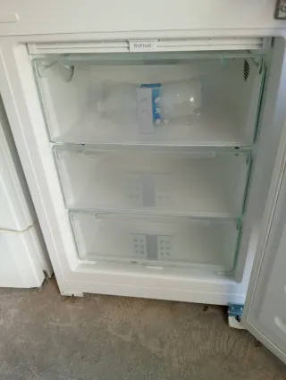 Frigorífico Combi Liebherr 2m Alto